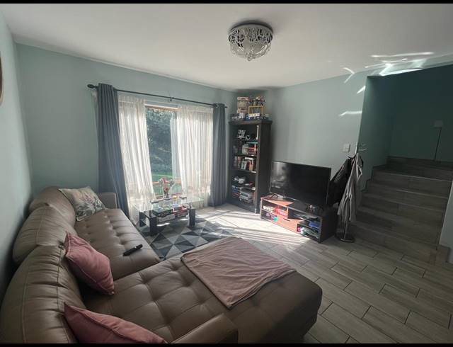 2 BEDROOM APARTMENT RENTED IN CHASE VALLEY DOWNS
